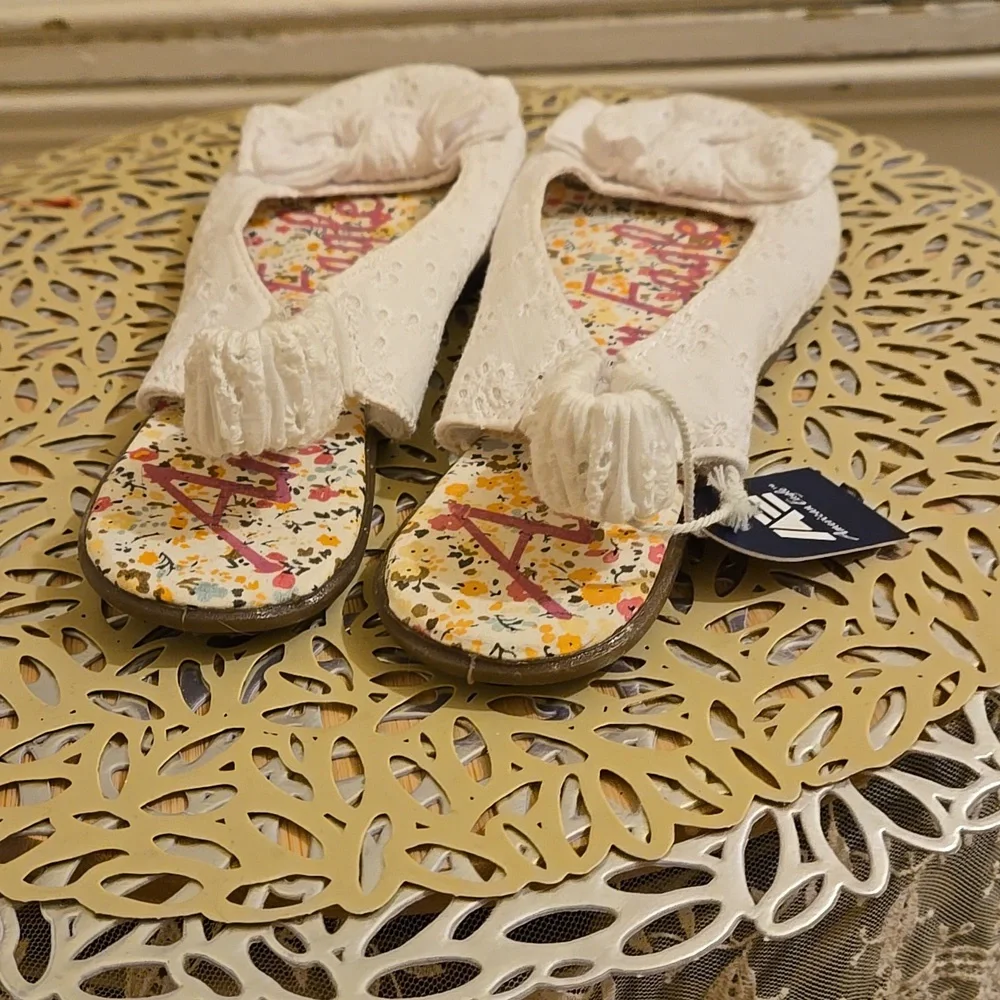 NWT American Eagle white eyelet slingbacks Sz 7 ⭐ - Picture 3 of 4